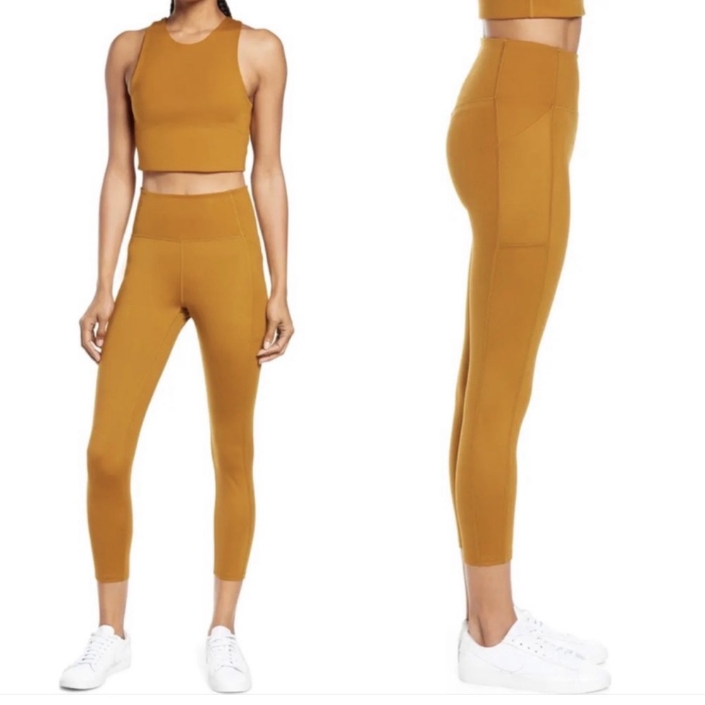 Saddle Compressive Pocket Legging